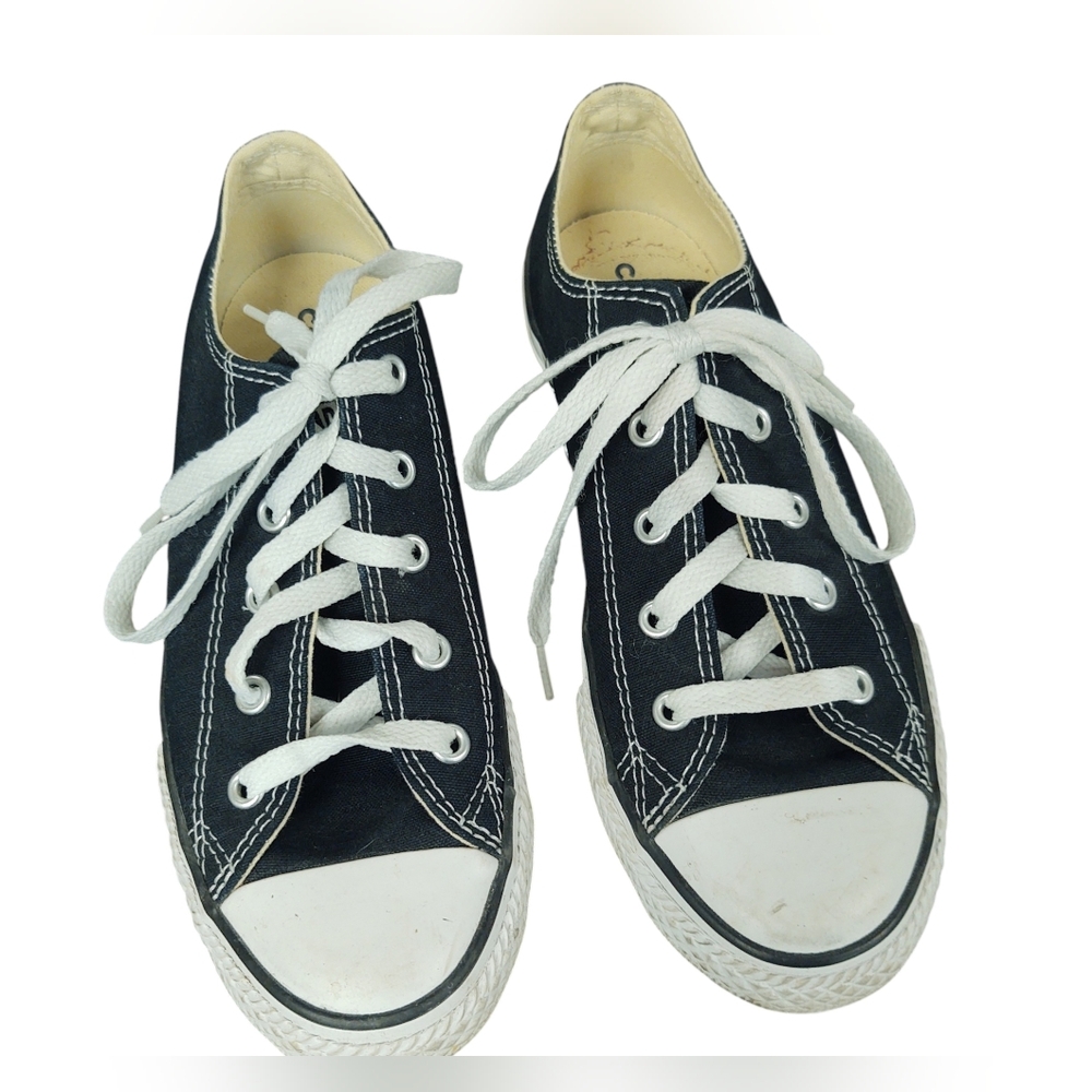 Preloved Converse Black Canvas Low Top Sneakers with White Soles Size 3